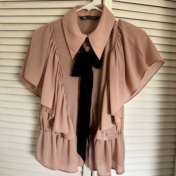 Zara pink short sleeve blouse with a black bow - Picture 4 of 7